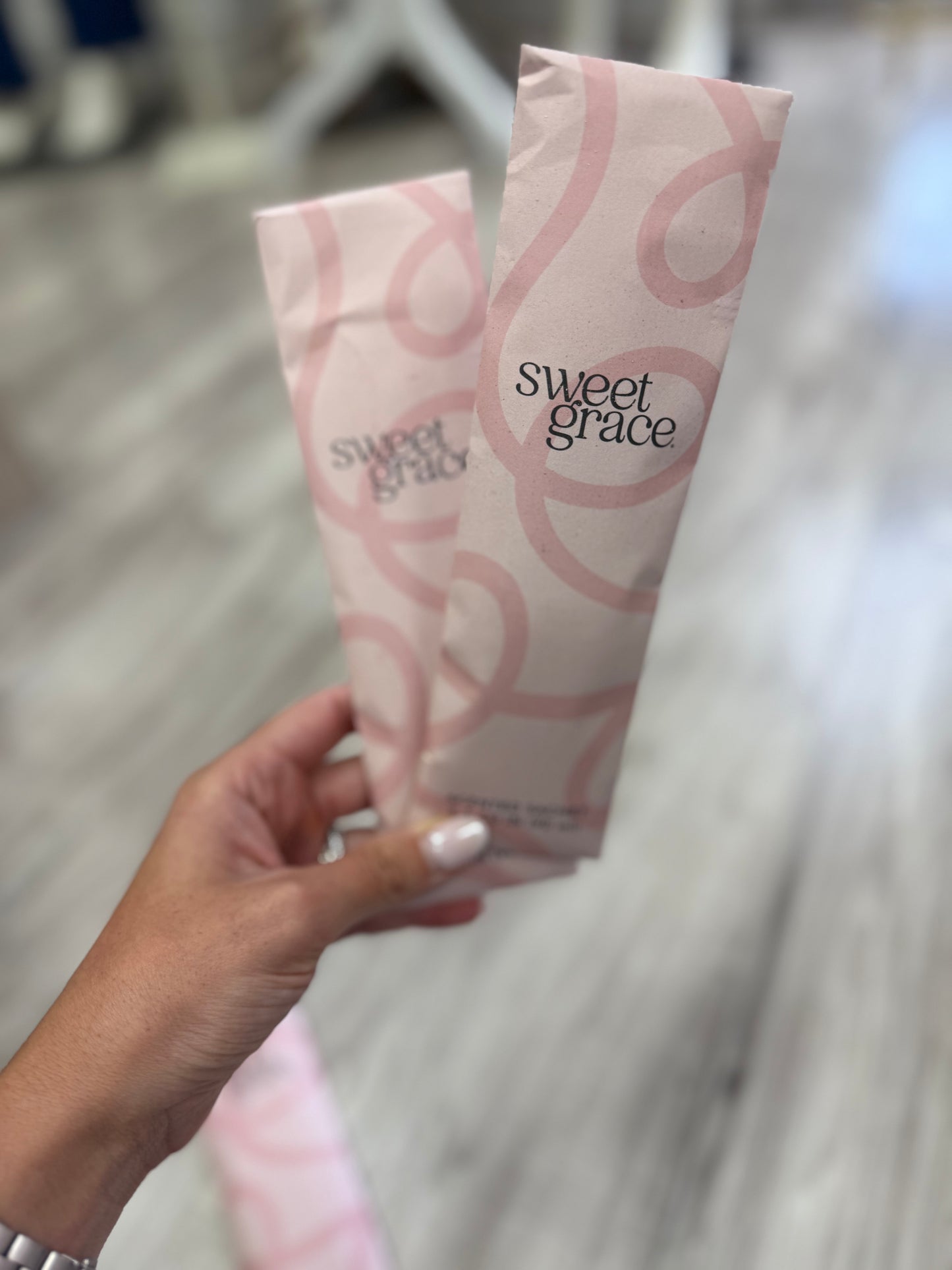 Sweet Grace Slim Sachet - Swirl