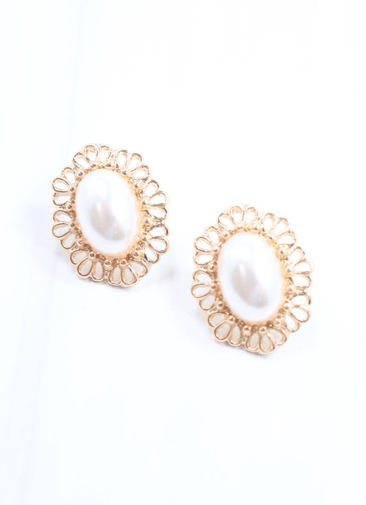 Magrath Pearl Stud Earring