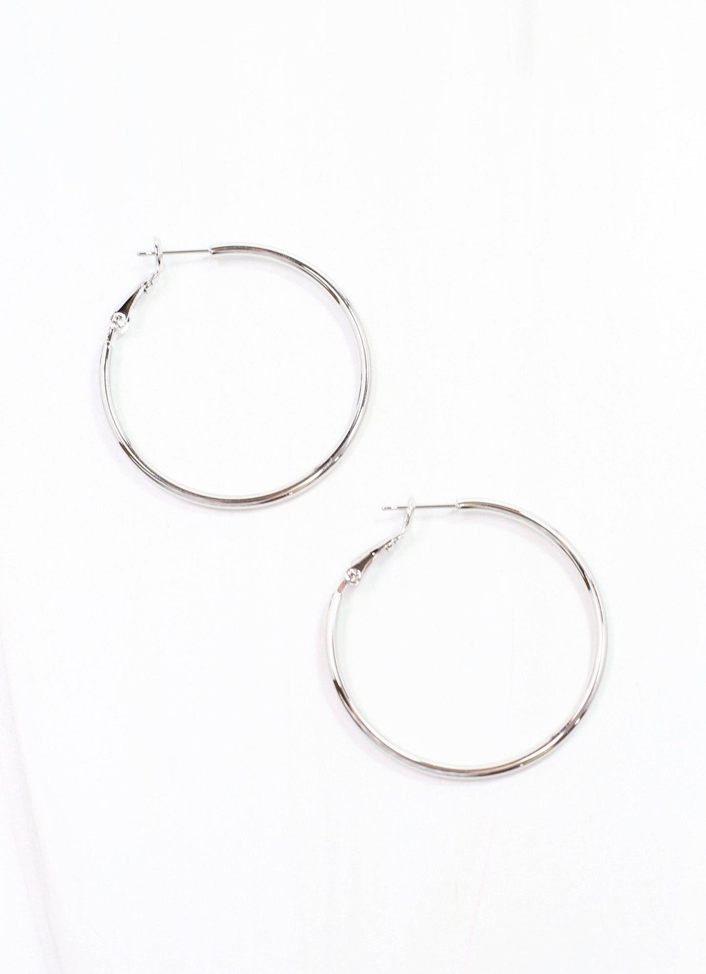 Renee Hoop Shiny Silver