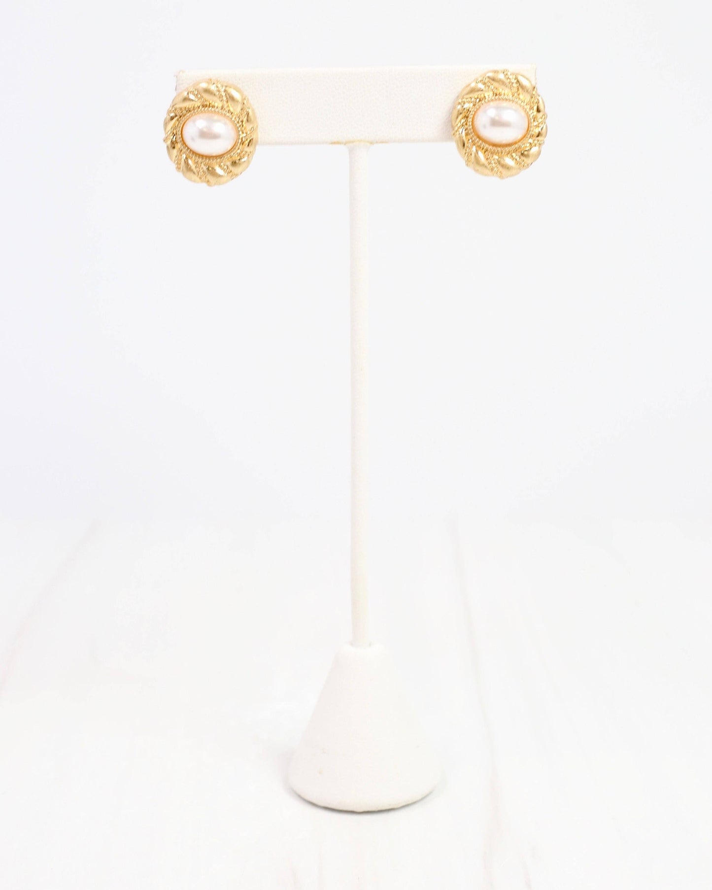Presley Pearl Earrings