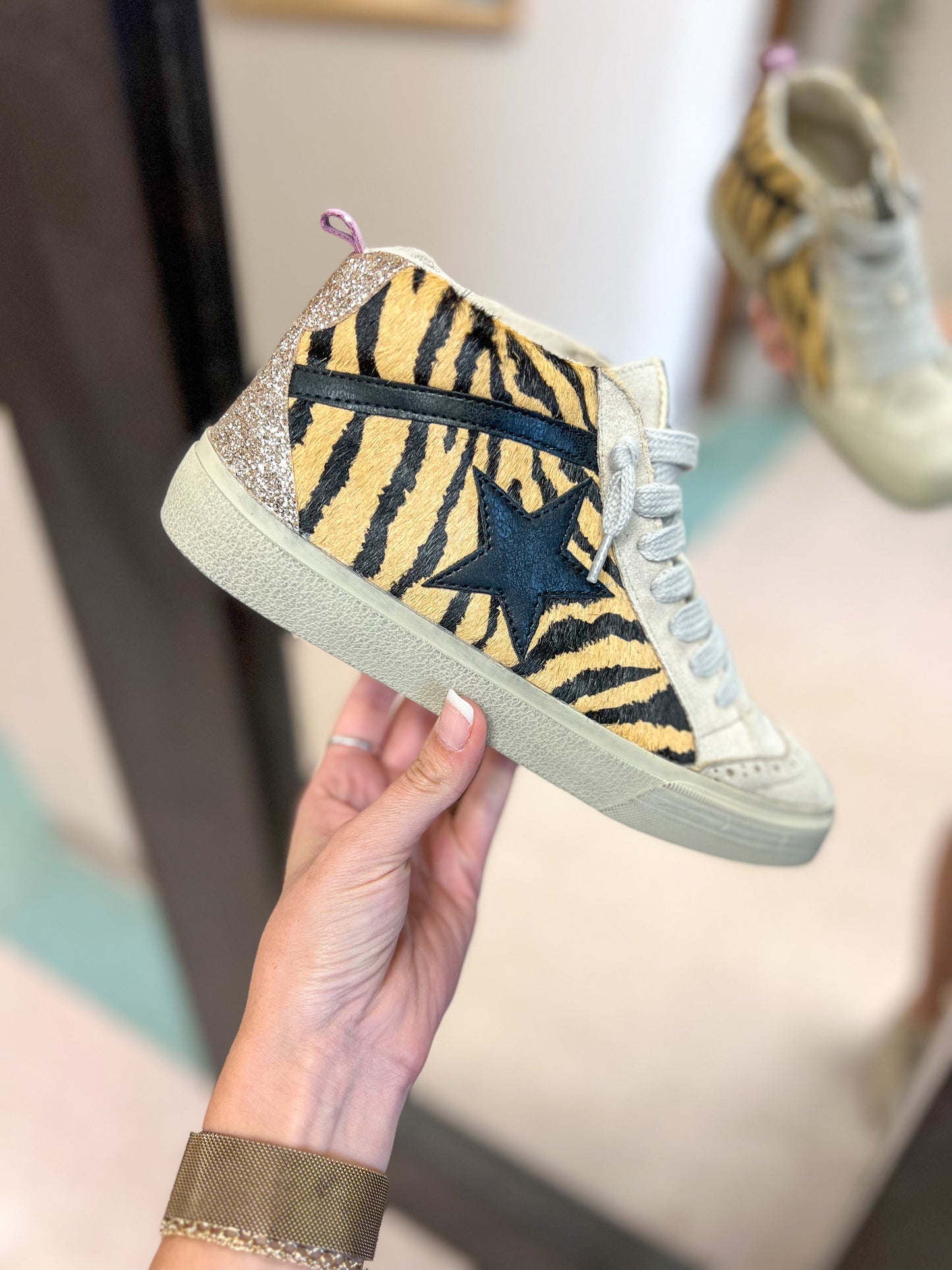 Paulina Tiger Sneakers