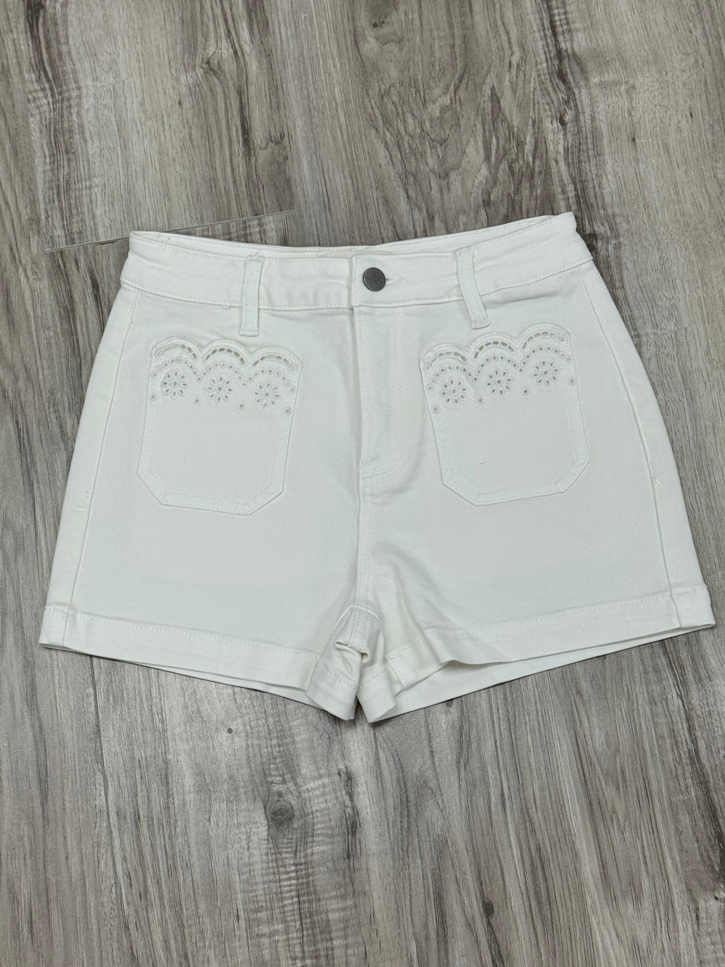 Ella Scalloped Shorts