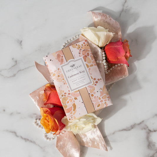Cashmere Kiss Sachet
